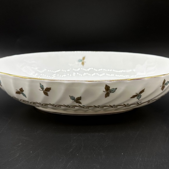 Tuscan Nanette Oval Serving Bowl Bone China England - Picture 3 of 5